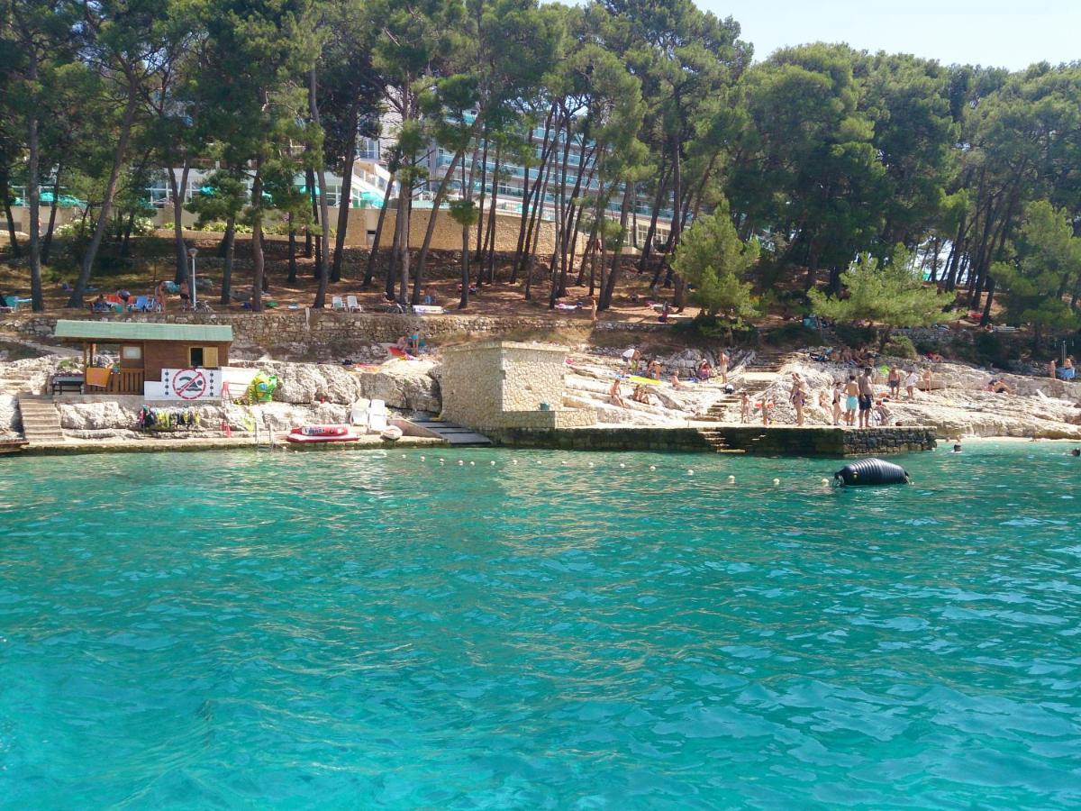 Apartments Vila Tisa Mali Losinj Exterior photo